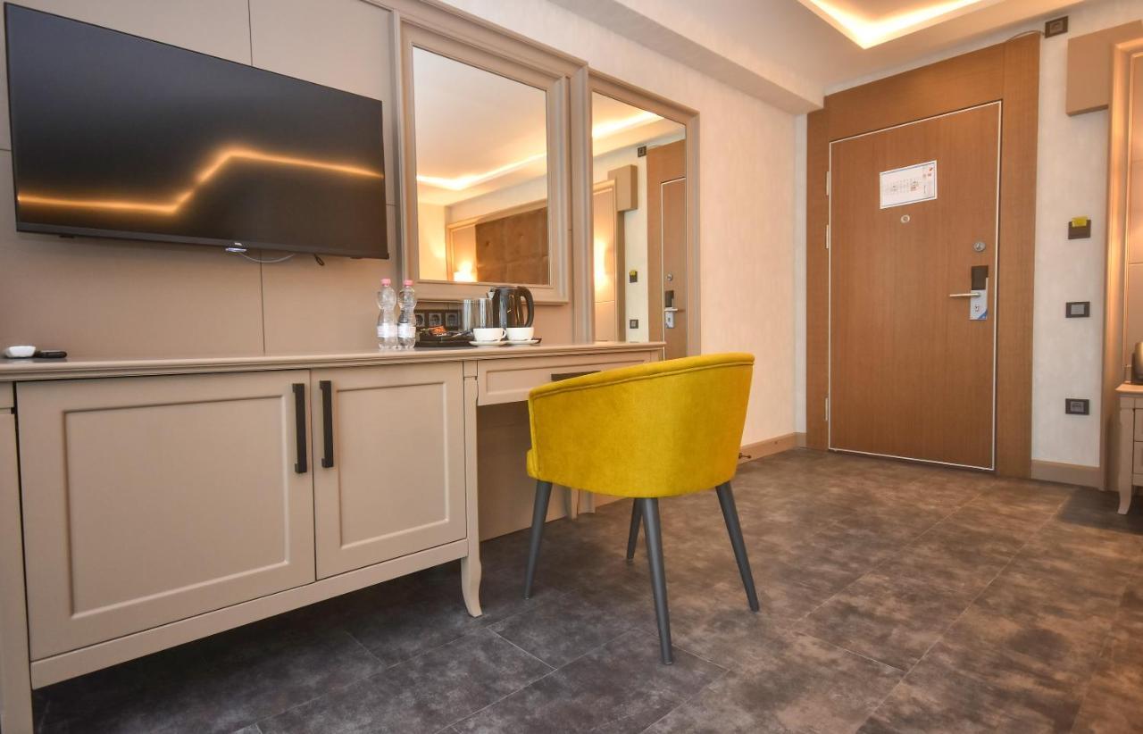 Batumi View Luxury Hotel Ngoại thất bức ảnh