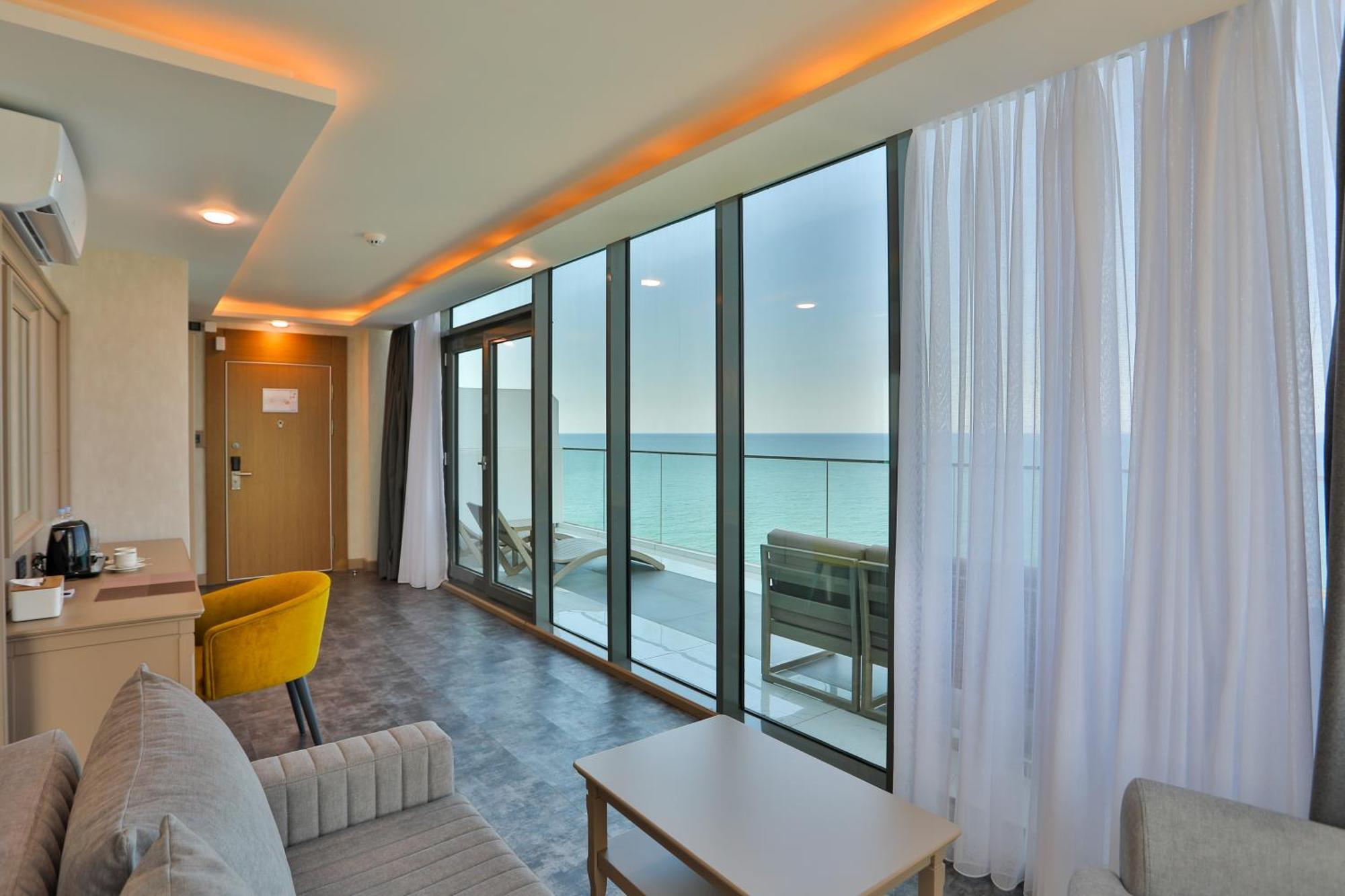 Batumi View Luxury Hotel Ngoại thất bức ảnh