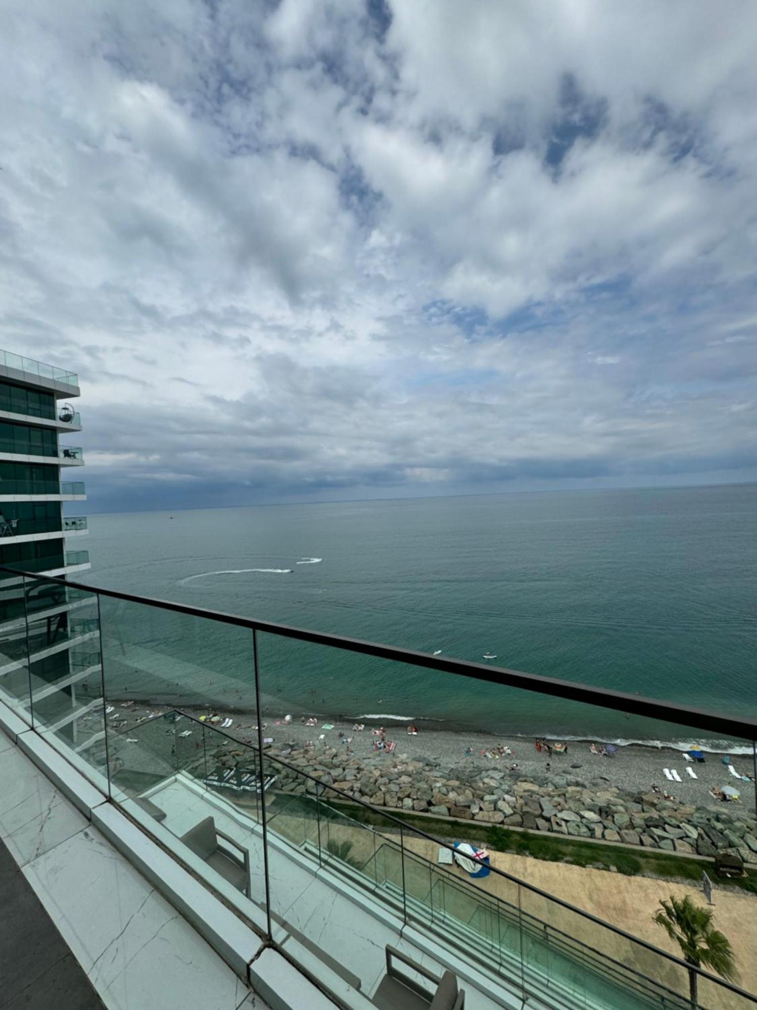 Batumi View Luxury Hotel Ngoại thất bức ảnh